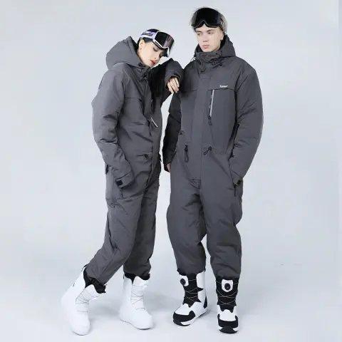 Ski Clothes Are Cold-proof for Men and Women