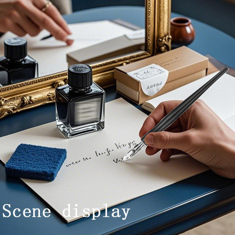 Fashionable Comic Pen Holder Set