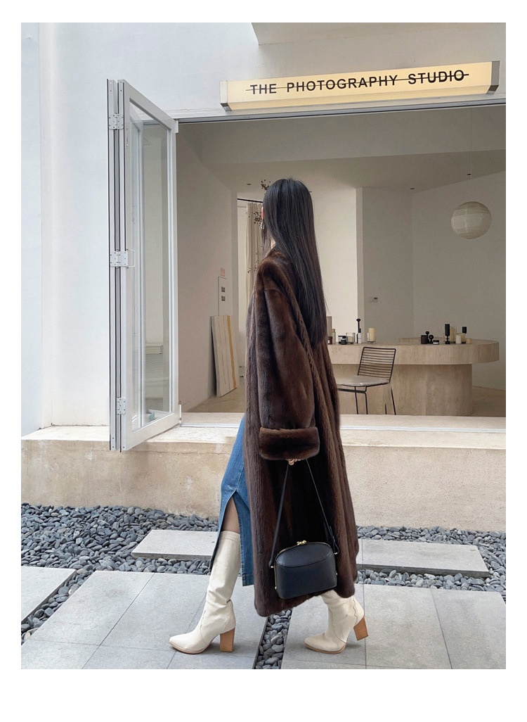 Buy Women's Clothing Online | Buy Trending Dresses for Women