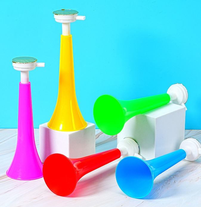 One-piece Large-horn Sports Cheering Horn Toy - Image 1