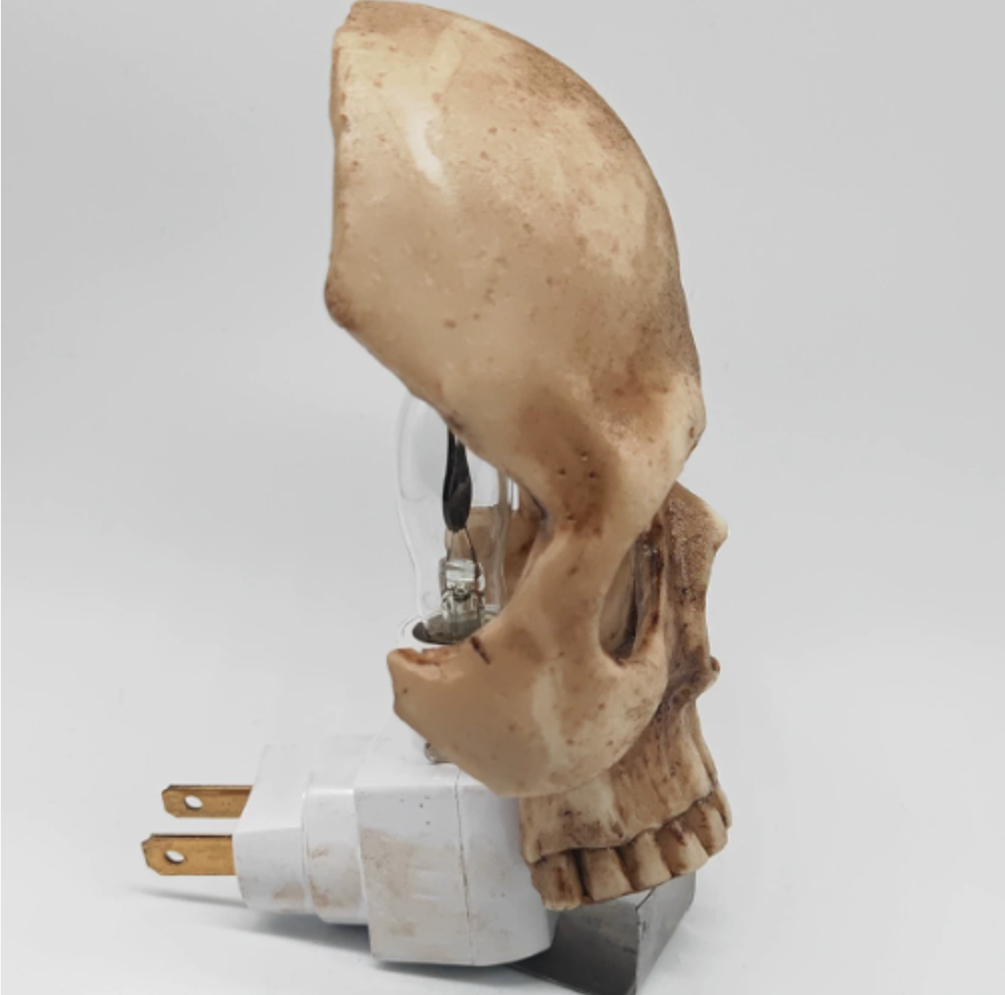 Skull-shaped Night Light With Adjustable Ambiance - Image 1