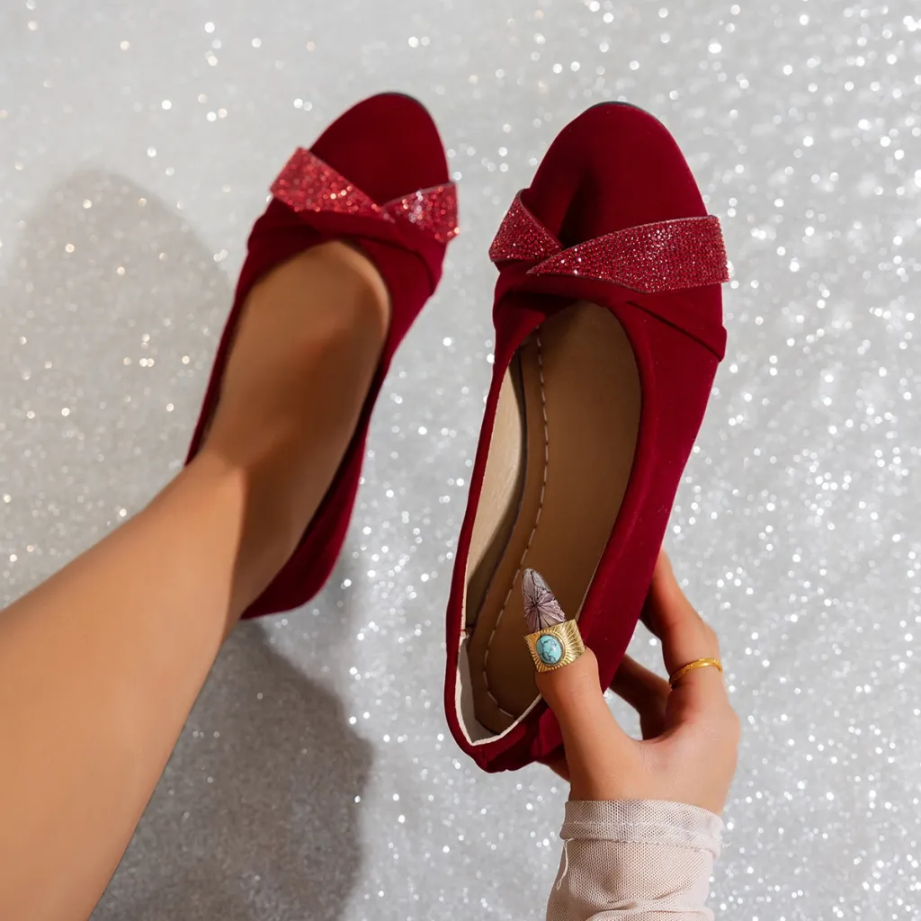 Round Toe Flat Bottom Fashion Rhinestone Low-cut Slip-on Women's Casual Shoes - Red