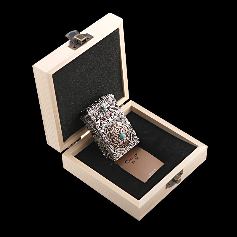 Cloud-patterned Four Symbols Rotating-core Stamped Armor Lighter - Image 3