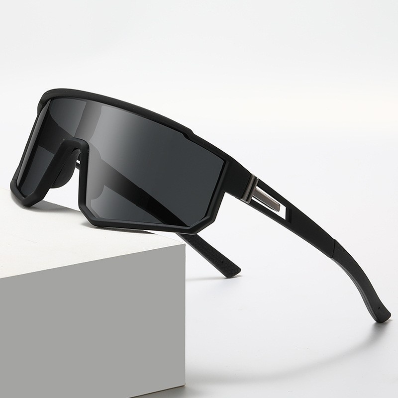 One-piece Sunglasses For Protection Against Strong Sunlight