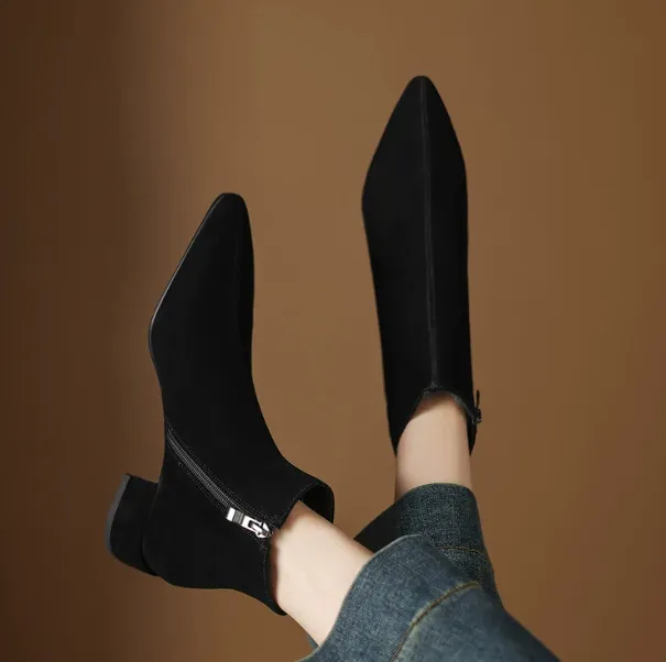Low-heeled Cowhide Suede Women's Ankle Boots - Black