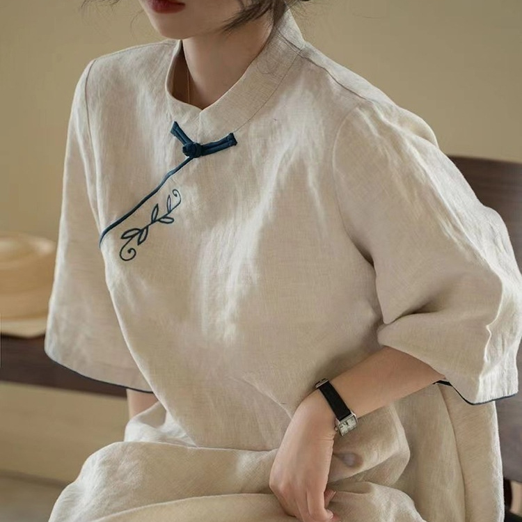 Summer Retro Embroidered New Chinese-style Modified Cheongsam Dress — image 1