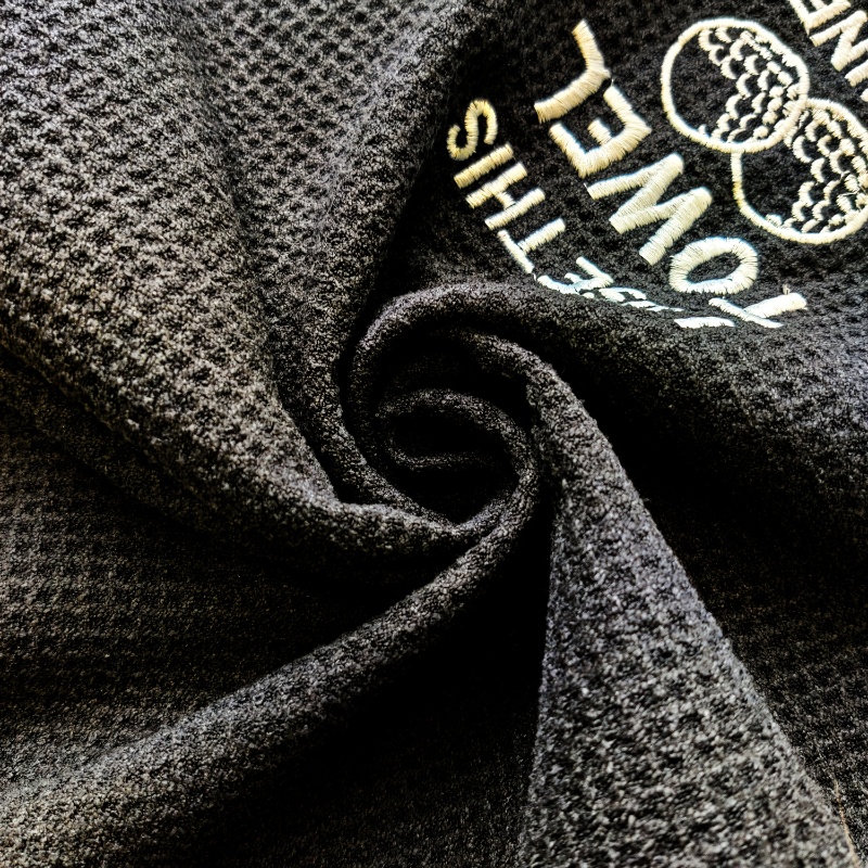 Embroidered Ultra-fine Fiber Woven Fabric With Clipquick-drying Breathable Blended Golf Towel