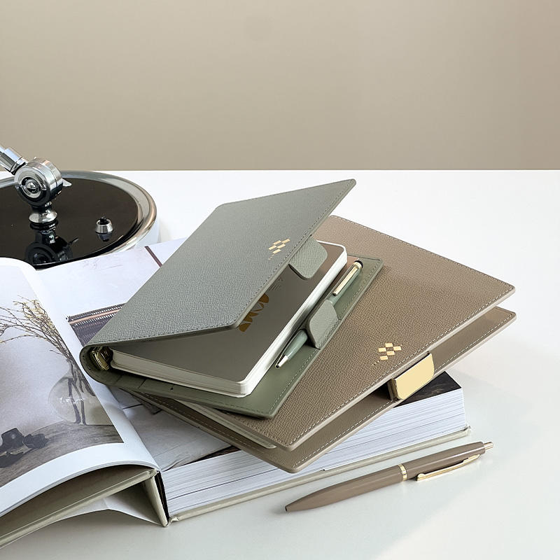 Exquisite Business Magnetic Loose-Leaf Notebook Set 4