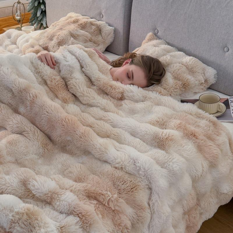 Woven Brushed Velvet Double-sided Thick Environmentally Friendly Polyester Anti Pilling Hand Washed Four Season Blanket - Image 6