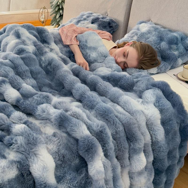 Woven Brushed Velvet Double-sided Thick Environmentally Friendly Polyester Anti Pilling Hand Washed Four Season Blanket - Image 2