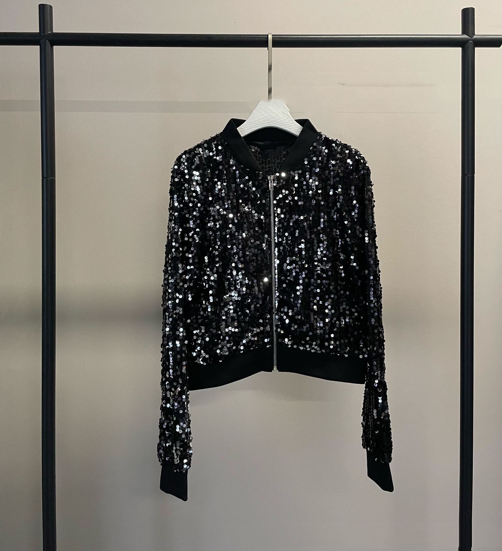 Sequin Long-sleeve Jacket With A Zipper
