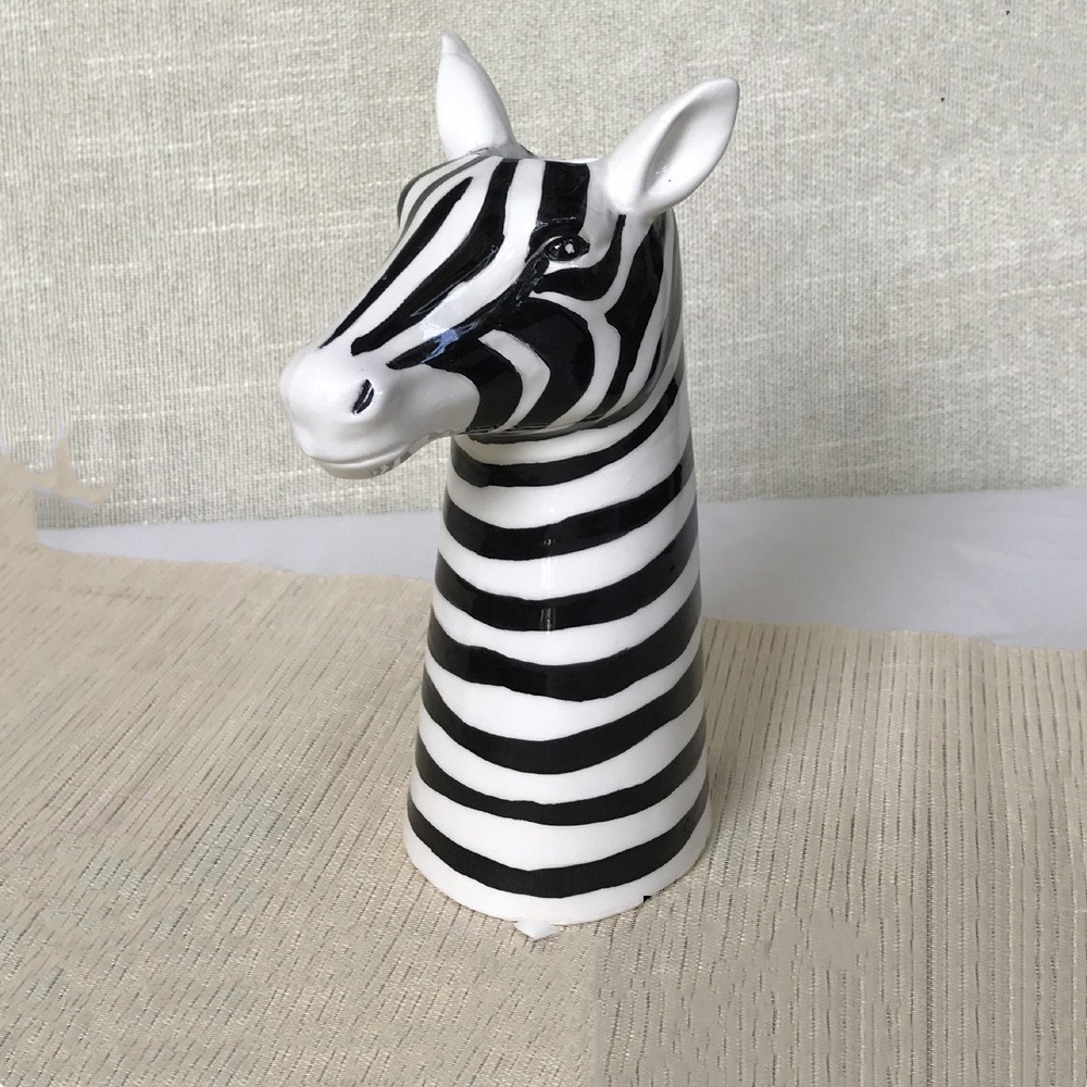 Cache-pot tête de cheval porcelaine – vue générale