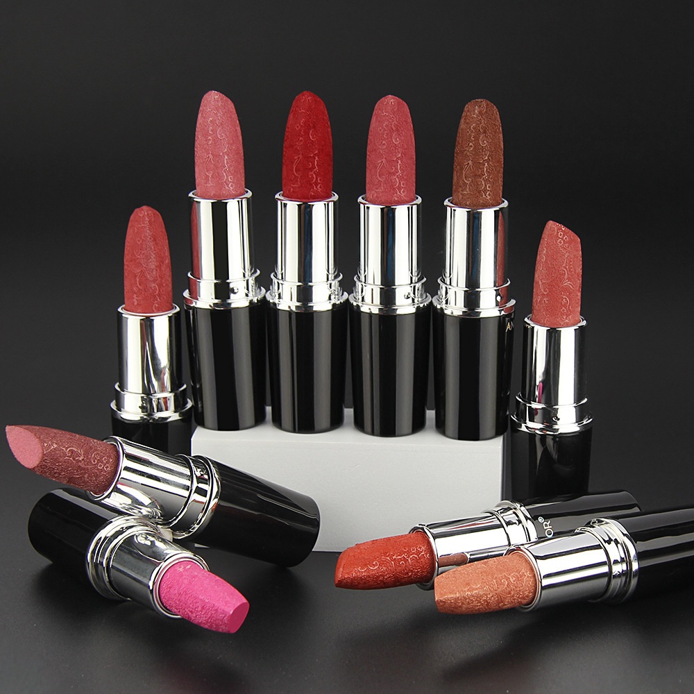 Non-fading Non-stick Lipstick With A Long-lasting Pearly Finish