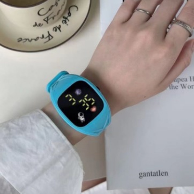 Buy Women's Clothing Online | Buy Trending Dresses for Women