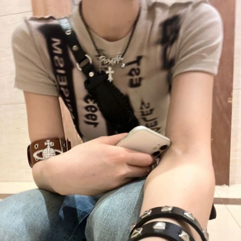 Retro Sweet And Spicy Girls Fitted, Straight-shoulder Short-sleeve T-shirt