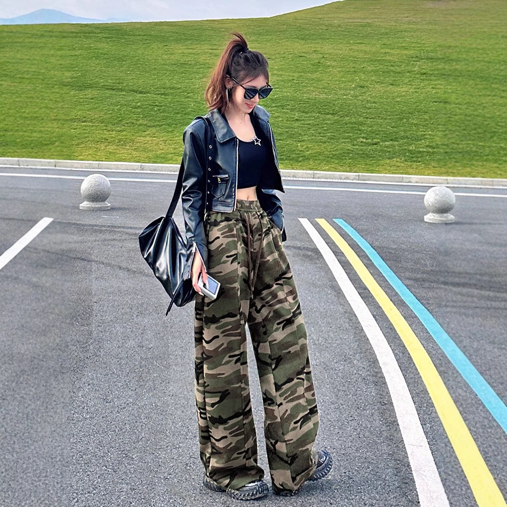 Spring Womens Military-Style Camo Cargo Pants In American