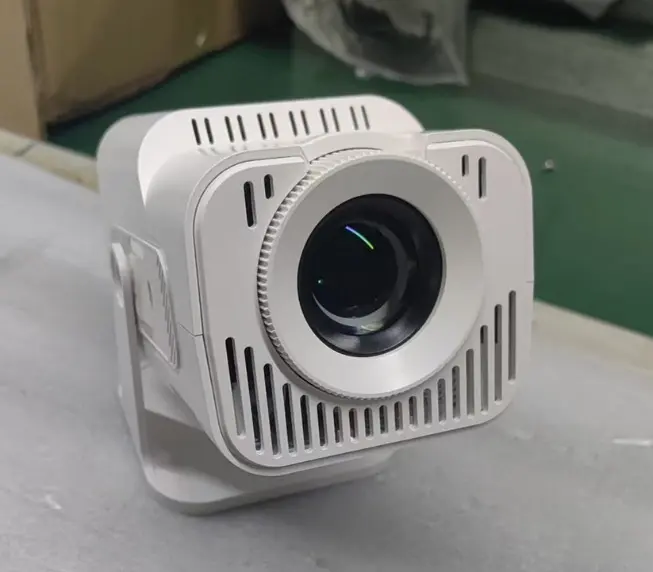 4K Ultra-HD Android Home Theater Projector For Your Phone