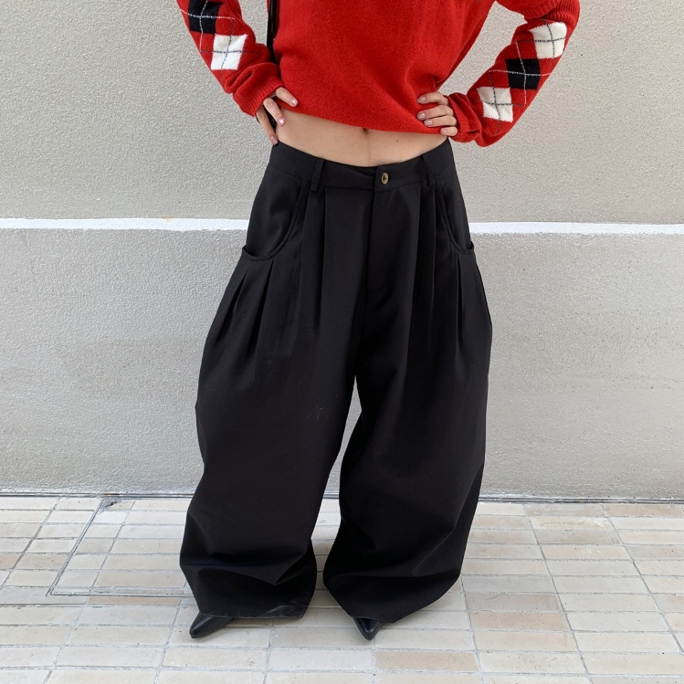 Stylish Pleated Scimitar Suit Pants For Women