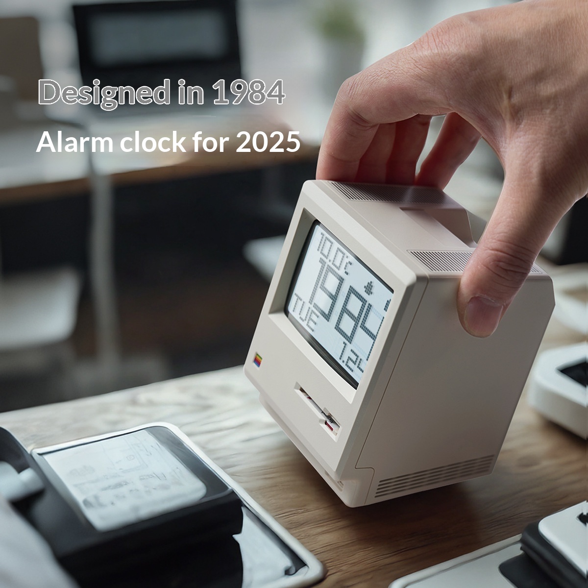 New Creative Retro-style Digital Clock With A Classic Design