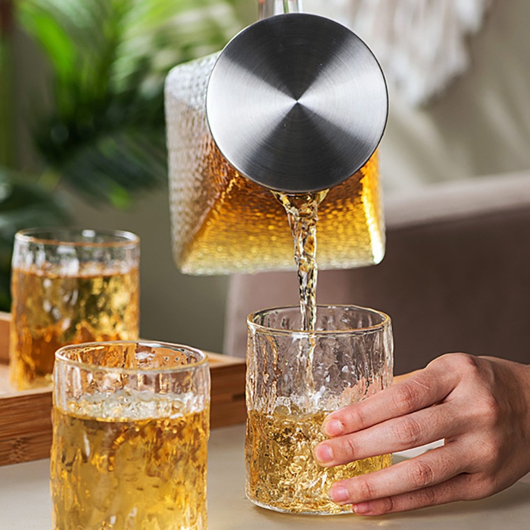 Large Capacity Heat Resistant Glass Teapot With A Hammered Finish And A Square Base For Home Use 3