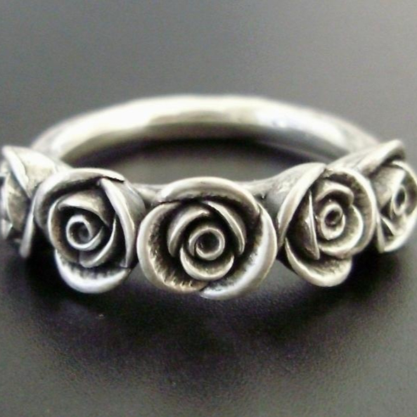 Womens Creative Fashion Classic Alloy Flower Ring