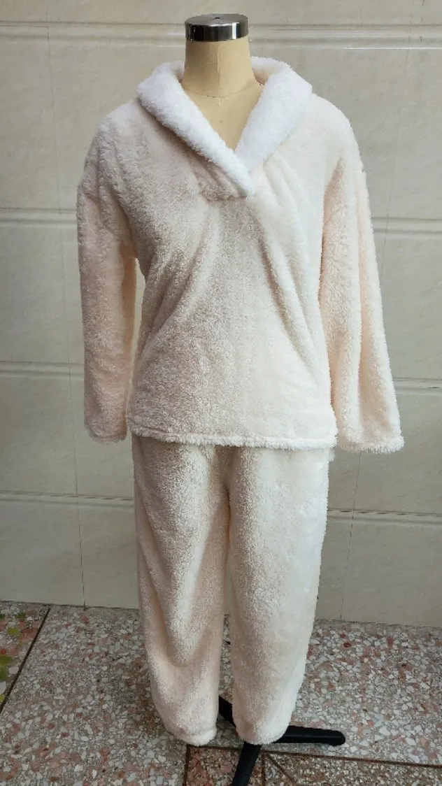 Womens Winter Coral Fleece Cosy And Soft Loungewear Set - Apricot