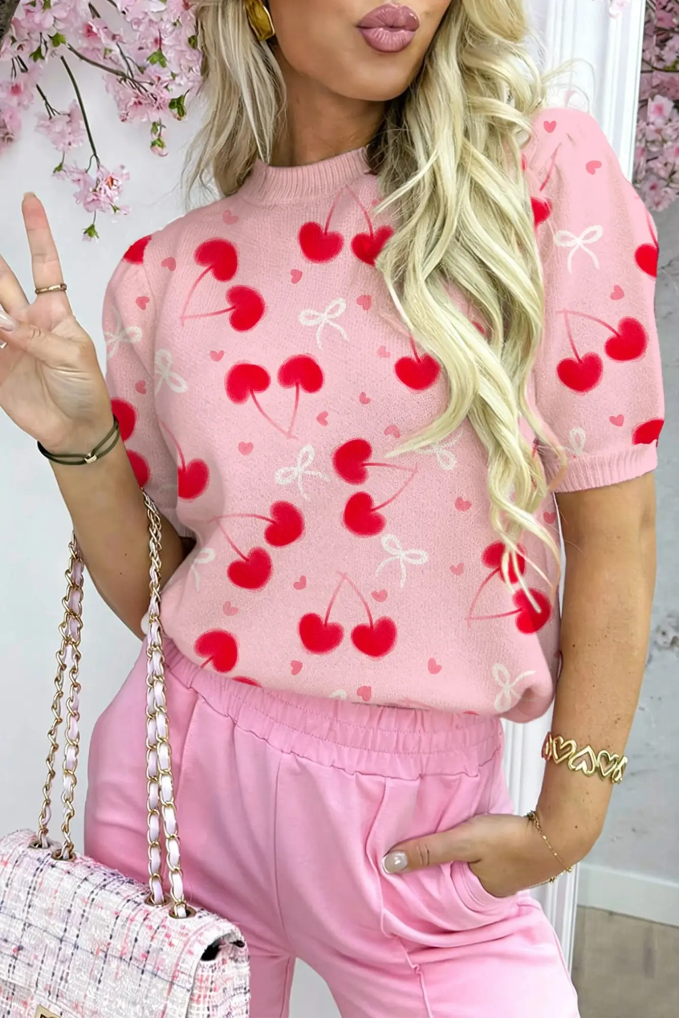 Valentines Day Crew-Neck Short-Sleeve Sweater With A Two-Tone Heart Print