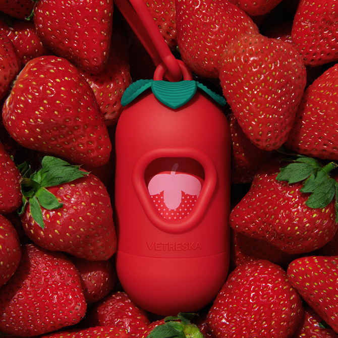 Strawberry-shaped Poop-Picking Box And Poop-Picking Tool Set