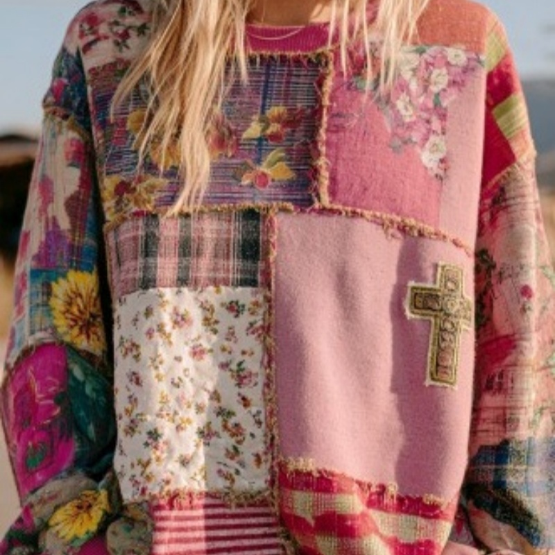 Retro Color Blocked Round Neck Loose Long Sleeved Women's Pullover Sweater