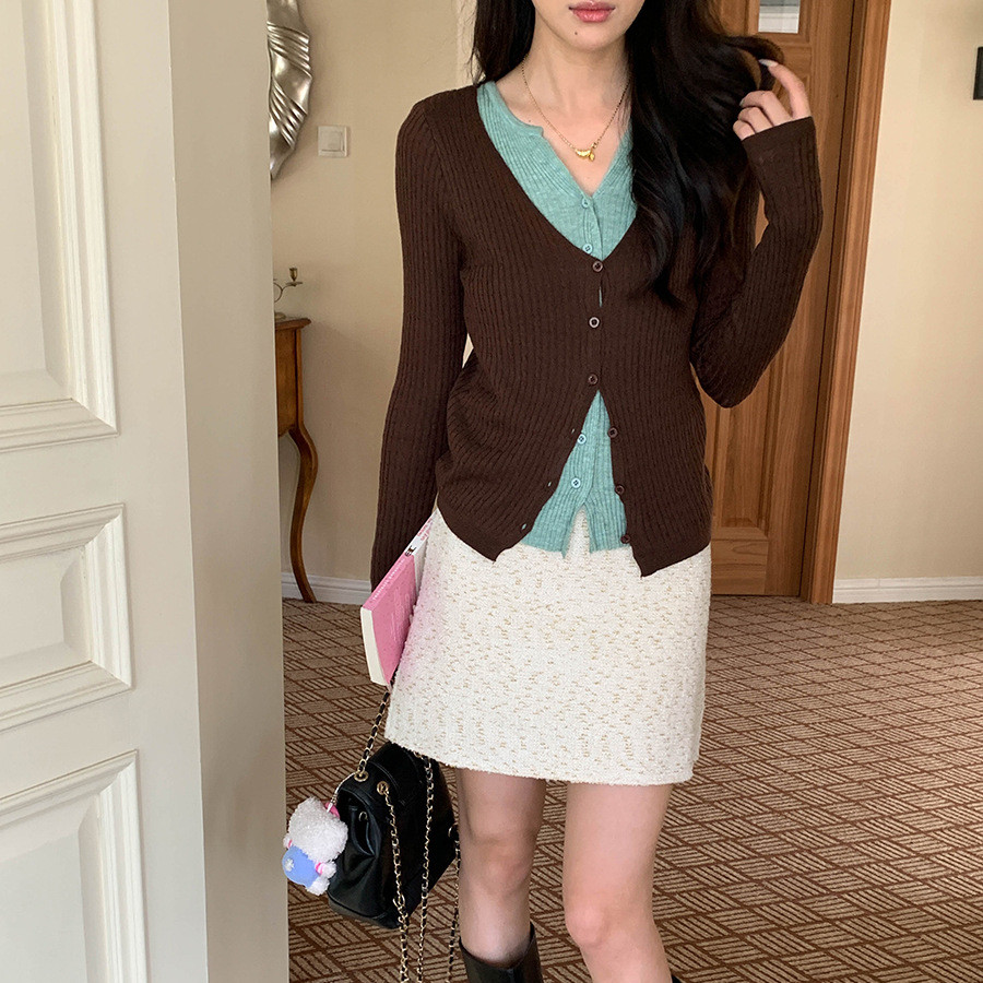 Womens Casual Contrasting Color Fake Two-Piece V-Neck Top