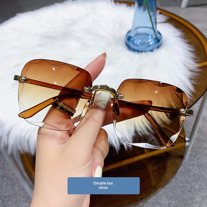 Womens Frameless Trimmed Trendy UV-Protective Glasses - Image 4