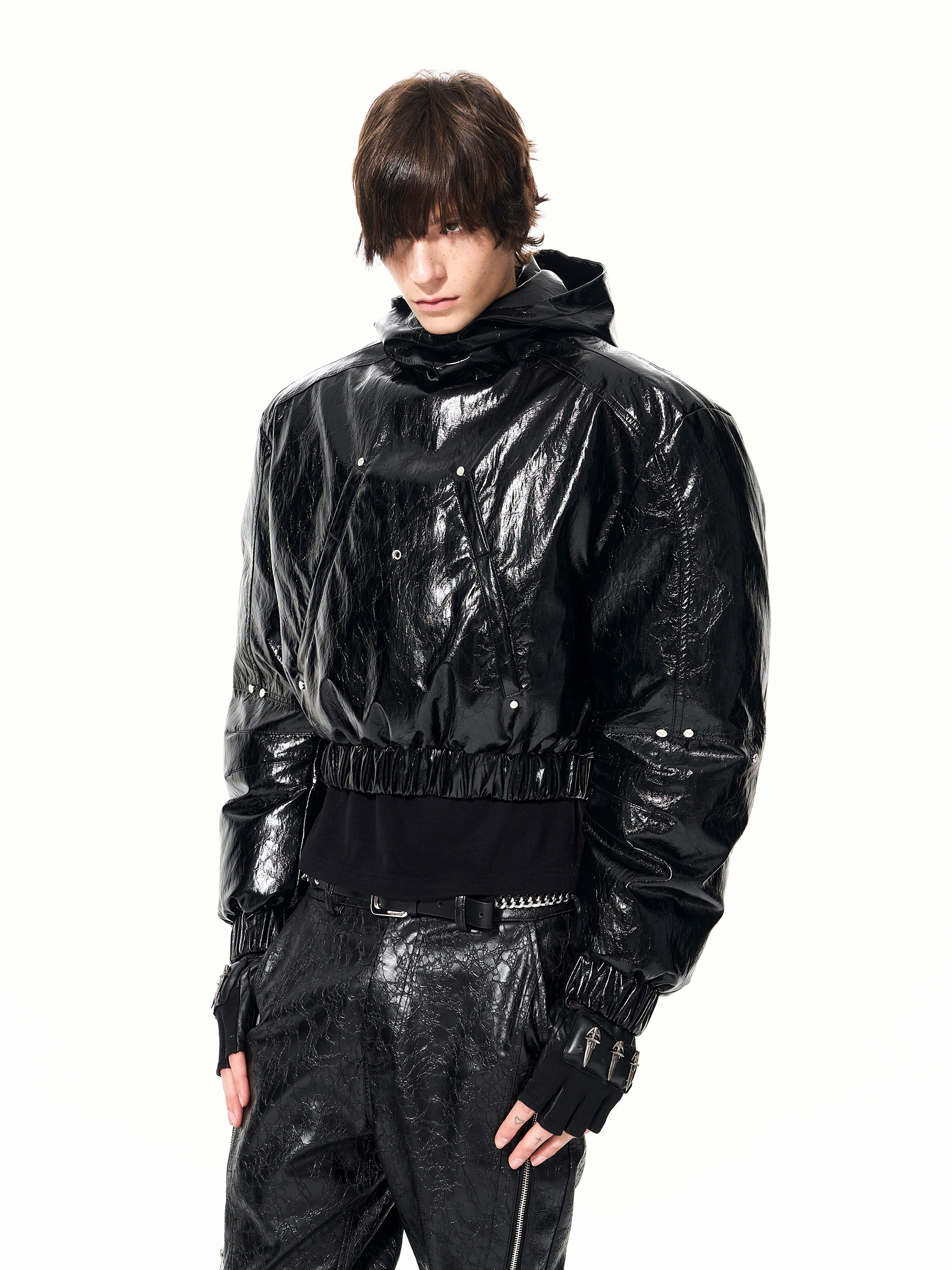 Mens Thickened Hooded Jacket With A Deconstructed Design And Zipper Details