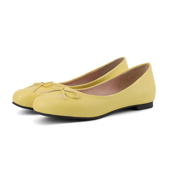 Women’s Plus Size Multi-Color Pumps