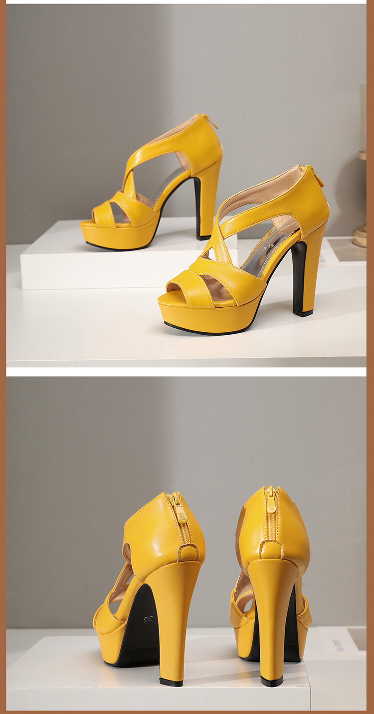 Brautschuhe mit Fersenverschluss und Plateau Brautschuhe mit Fersenverschluss und Plateau