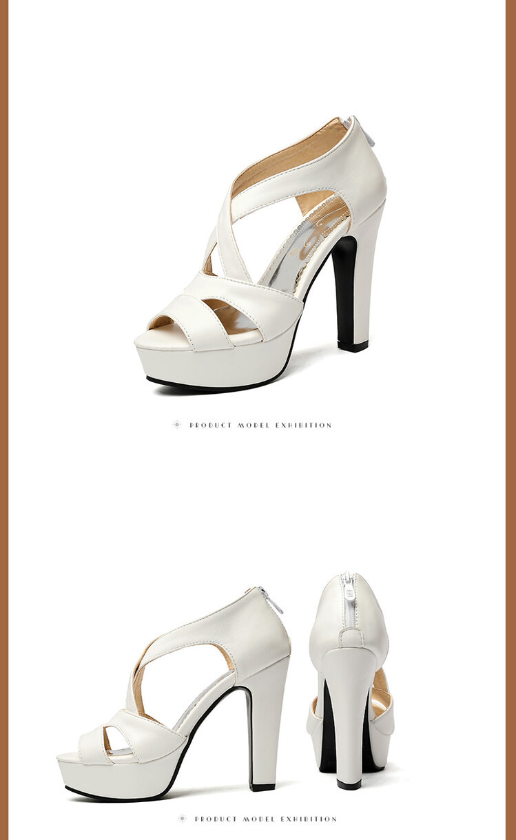 Brautschuhe mit Fersenverschluss und Plateau Brautschuhe mit Fersenverschluss und Plateau