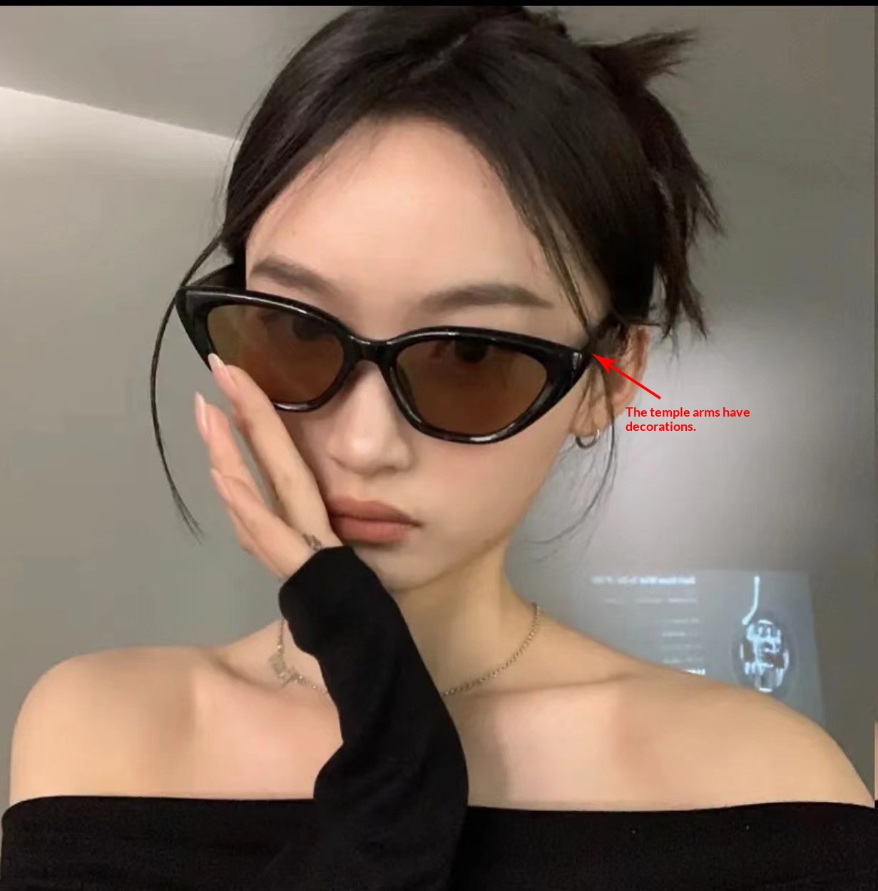 Womens Sophisticated Face-flattering UV-protective Large-frame Retro Sunglasses