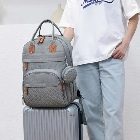 Multi-functional USB-charging Stroller Bag with Separate Dry and Wet