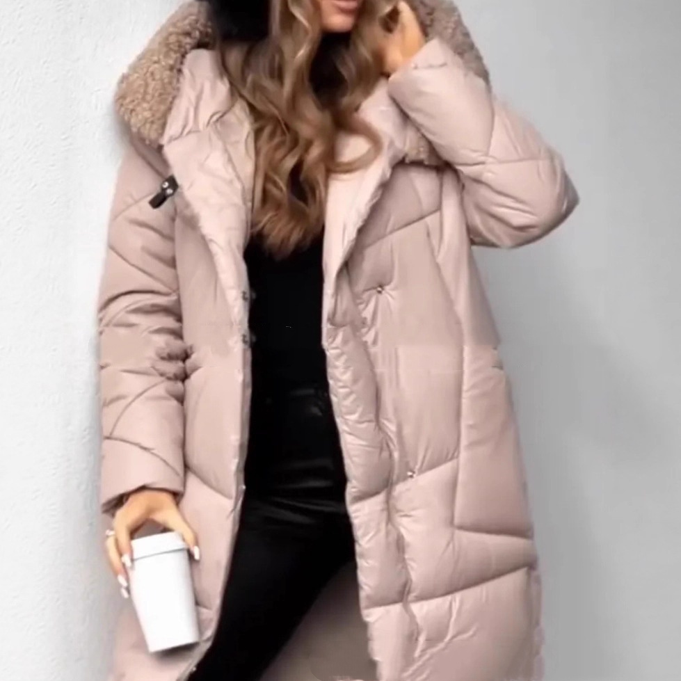 Mid-length Lightweight Silk-cotton Puffer Coat With A Large Fur Collar For Superior Warmth