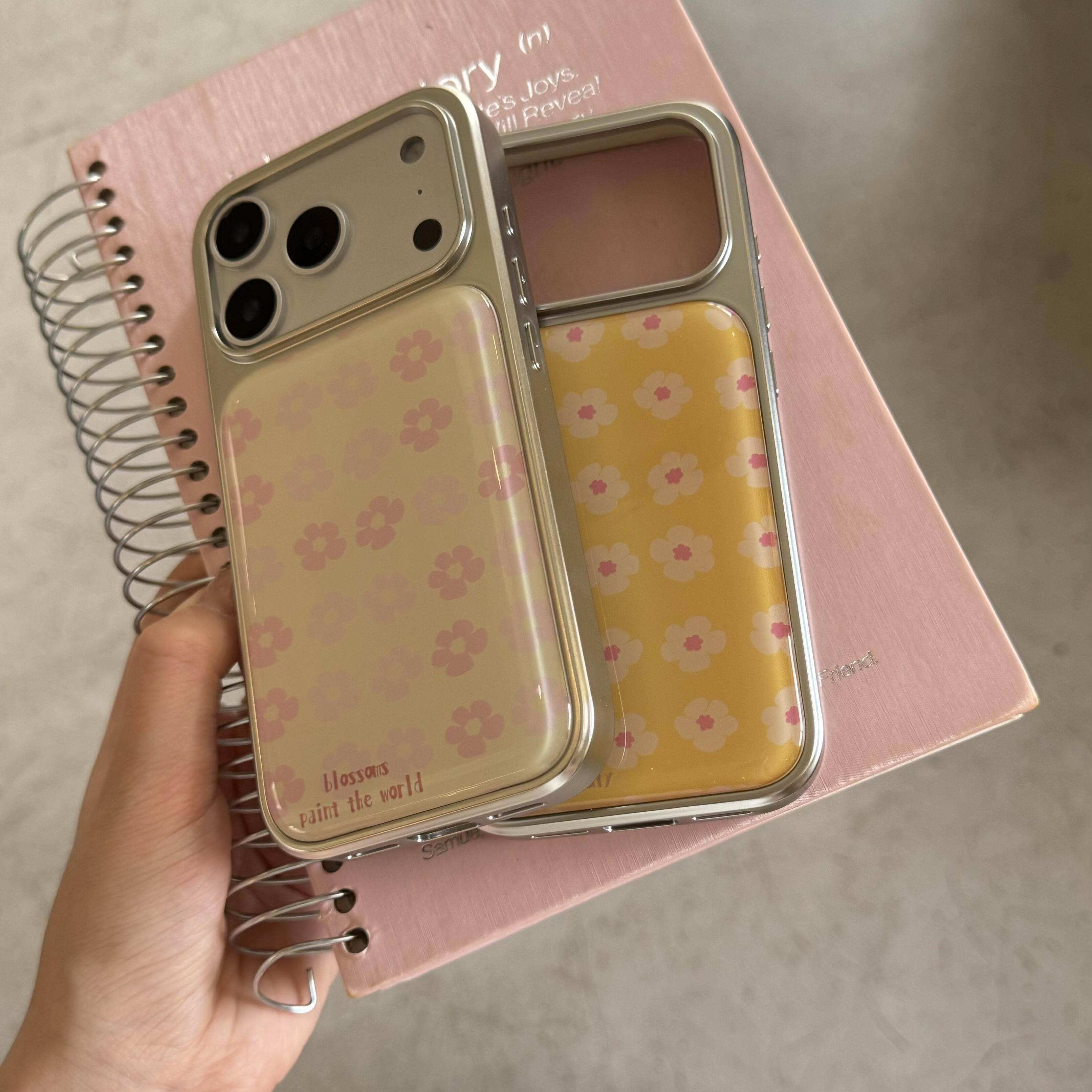 Korean-style Retro Floral Diary Electroplated Silver Magnetic-Attachment Phone Case