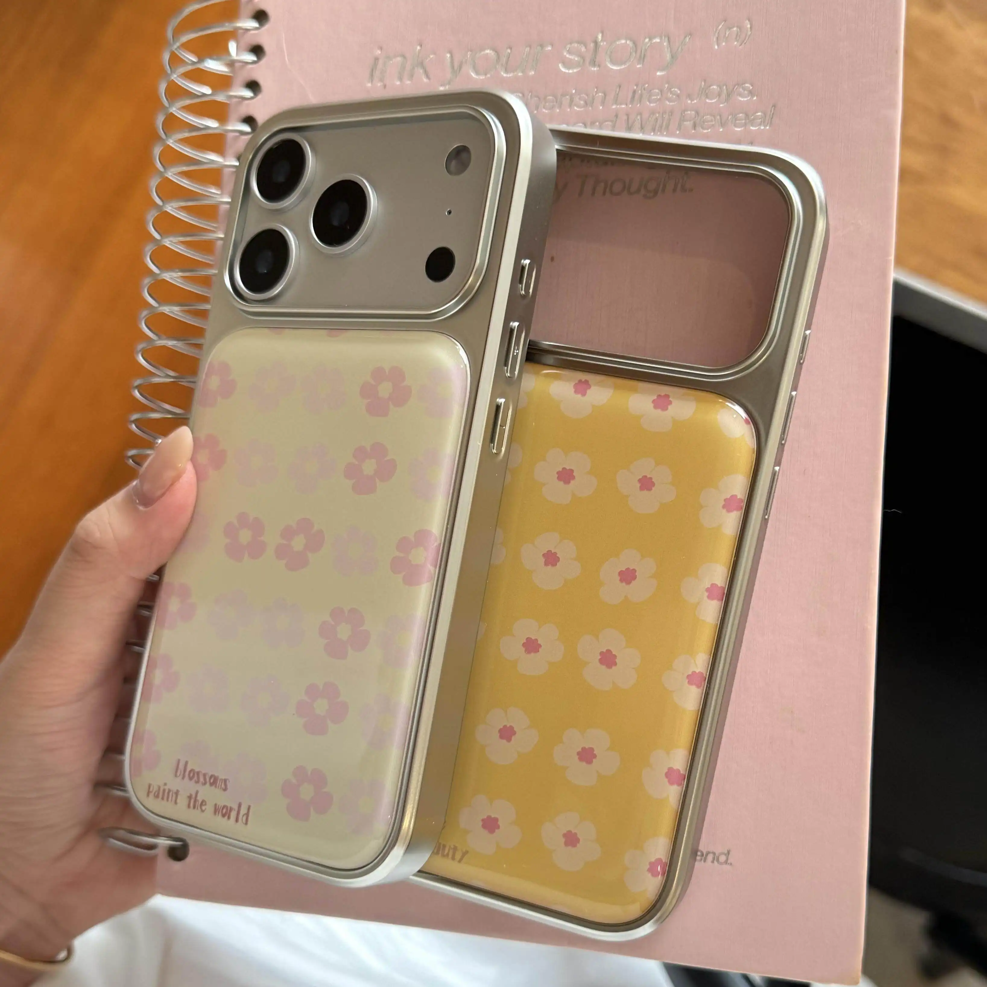 Korean-style Retro Floral Diary Electroplated Silver Magnetic-Attachment Phone Case