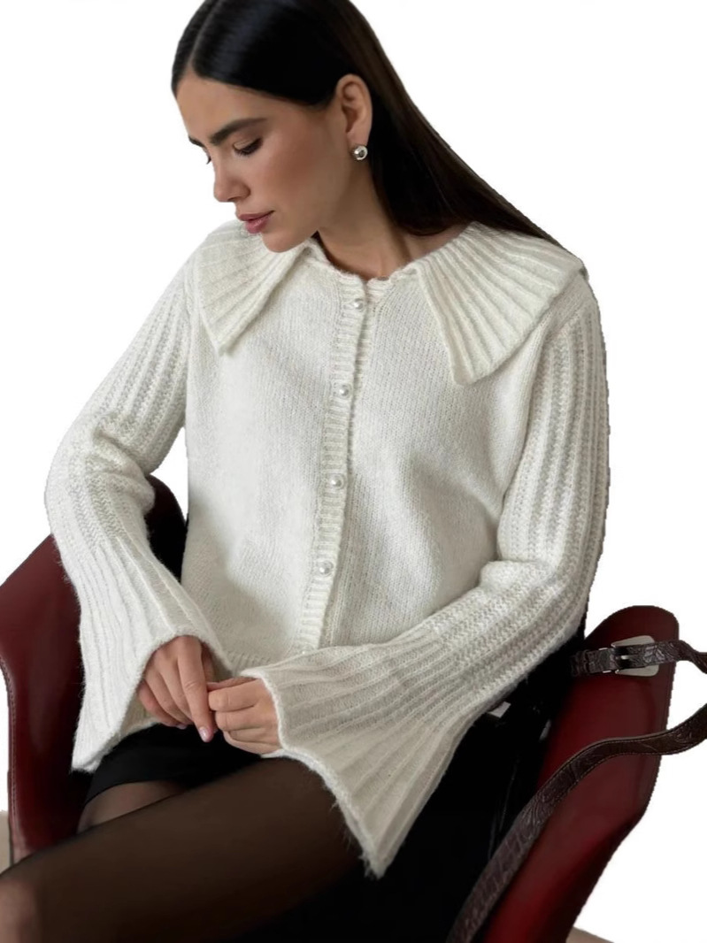 Vintage Peter Pan Collar Knit Cardigan with Flared Sleeves ce87800e d22b 4ef2 9d40 0c4357e39fbc