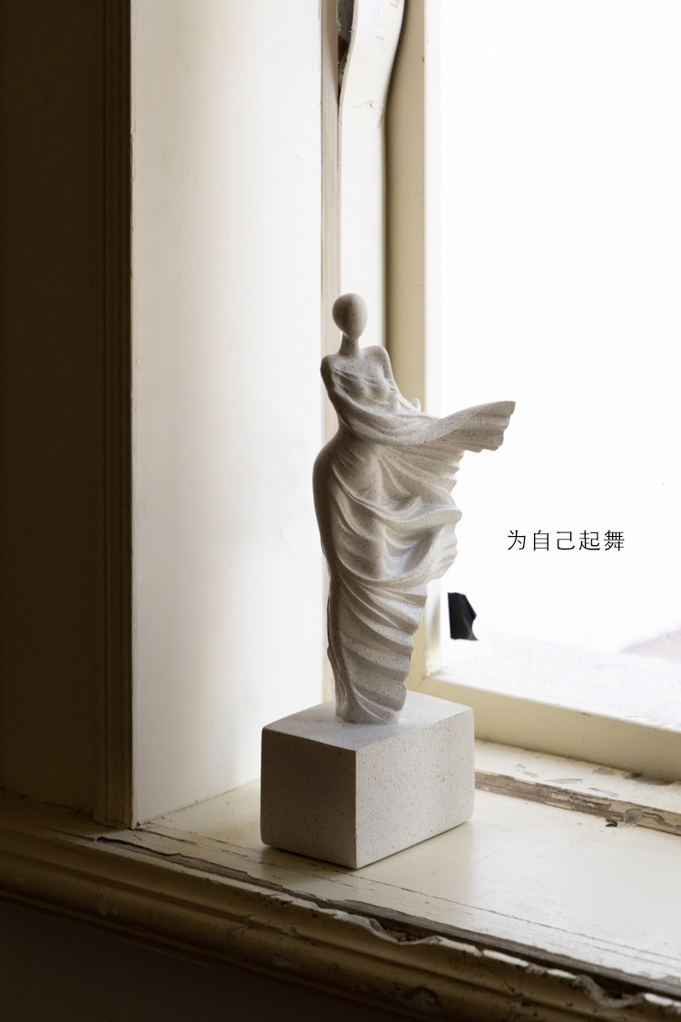 Artistic Sculpture Capturing The Beauty Of Women With A Textured Rock Finishperfect As A Home Decor Piece