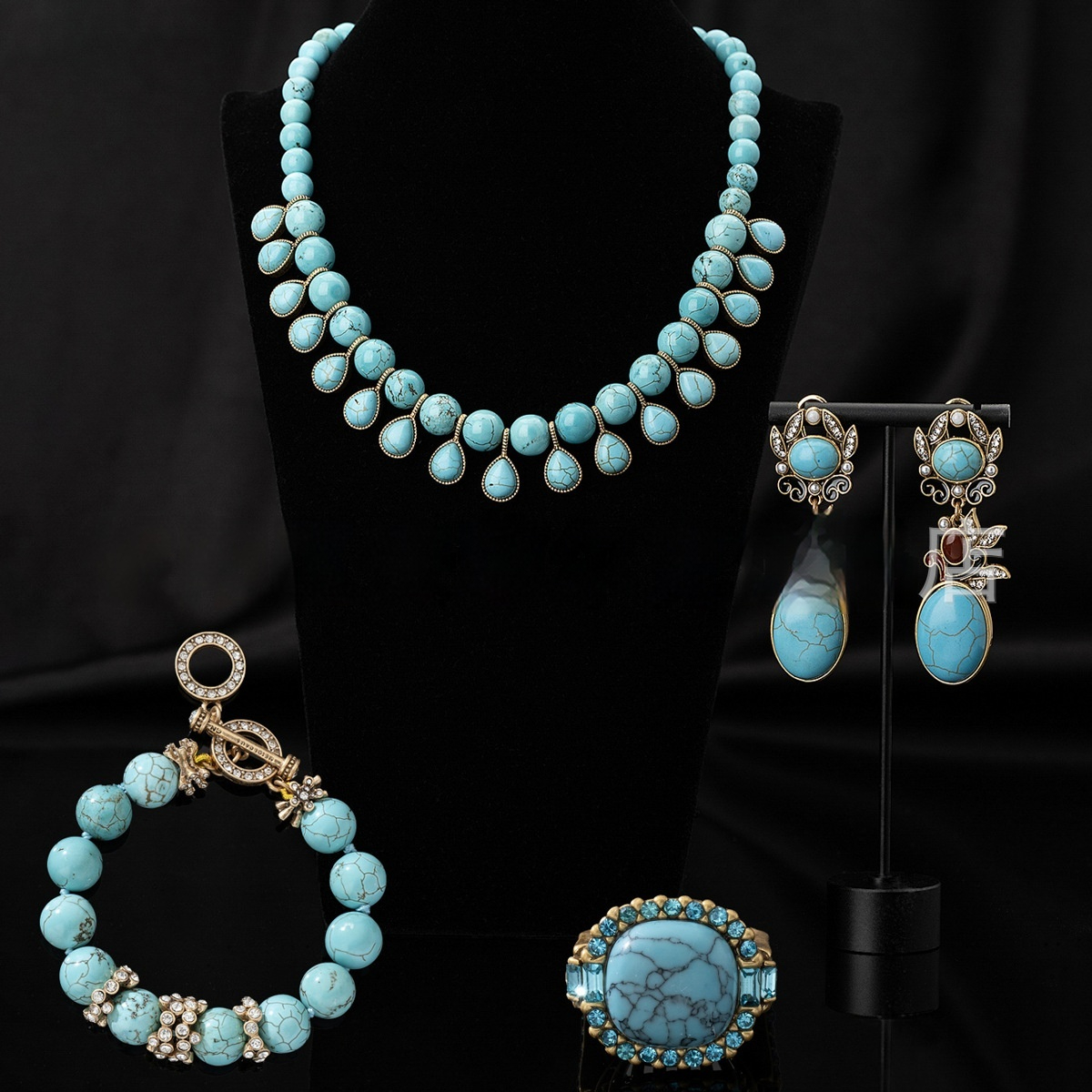 European And American Retro Turquoise Jewelry Set