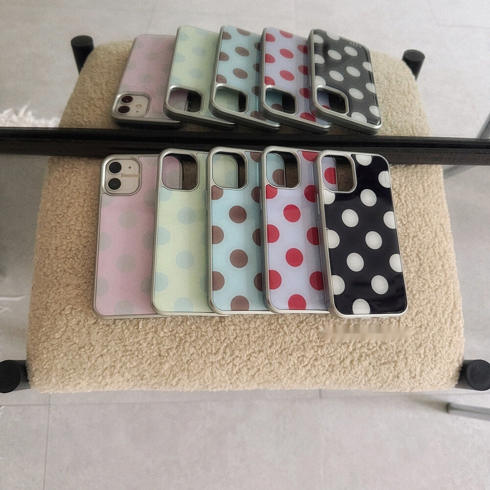 Premium Retro Polka-dot Phone Case With A Silver-plated Edge