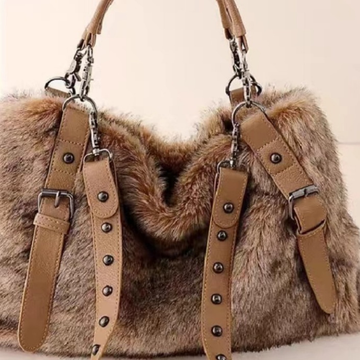 Fashionable High-capacity Versatile Tote Bag For Commuting