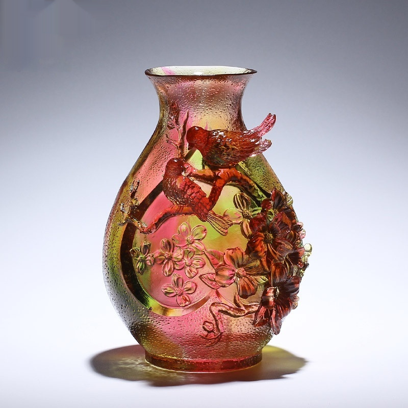 Creative Plum Blossom Vase Ornament That Brings Joy To The Forehead