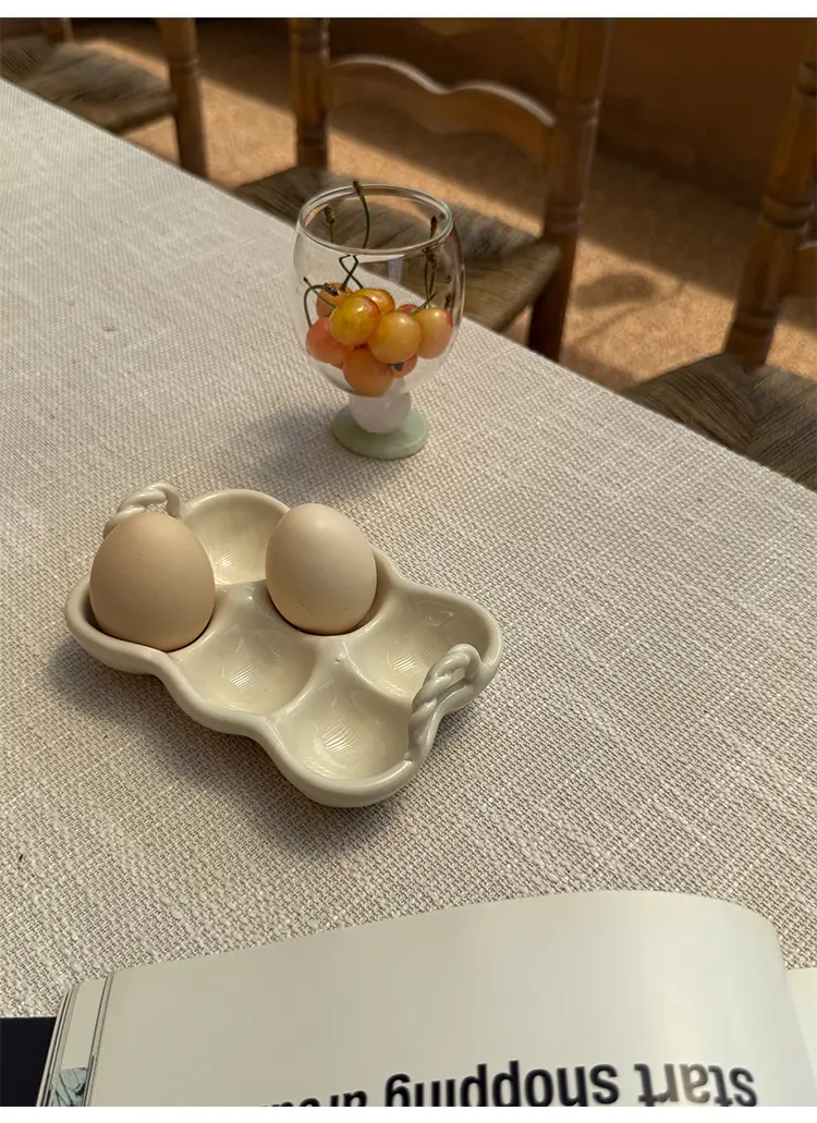 Ceramic Personalized Egg Storage Container For Home Kitchen Use