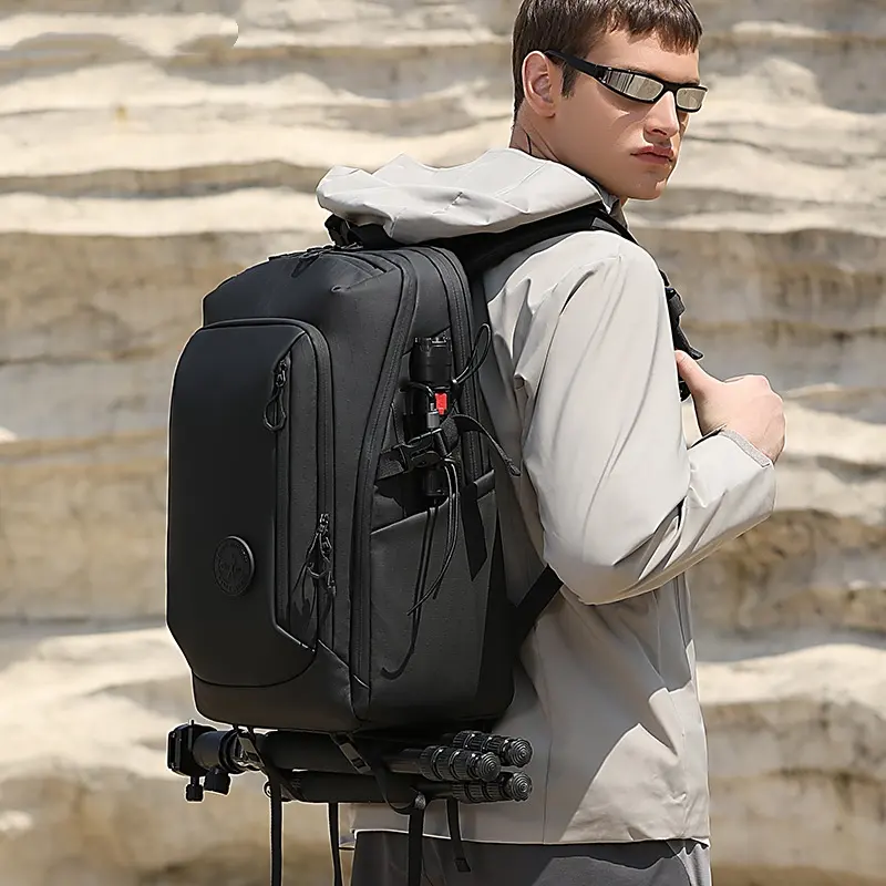 Mens Large-Capacity Travel Backpack