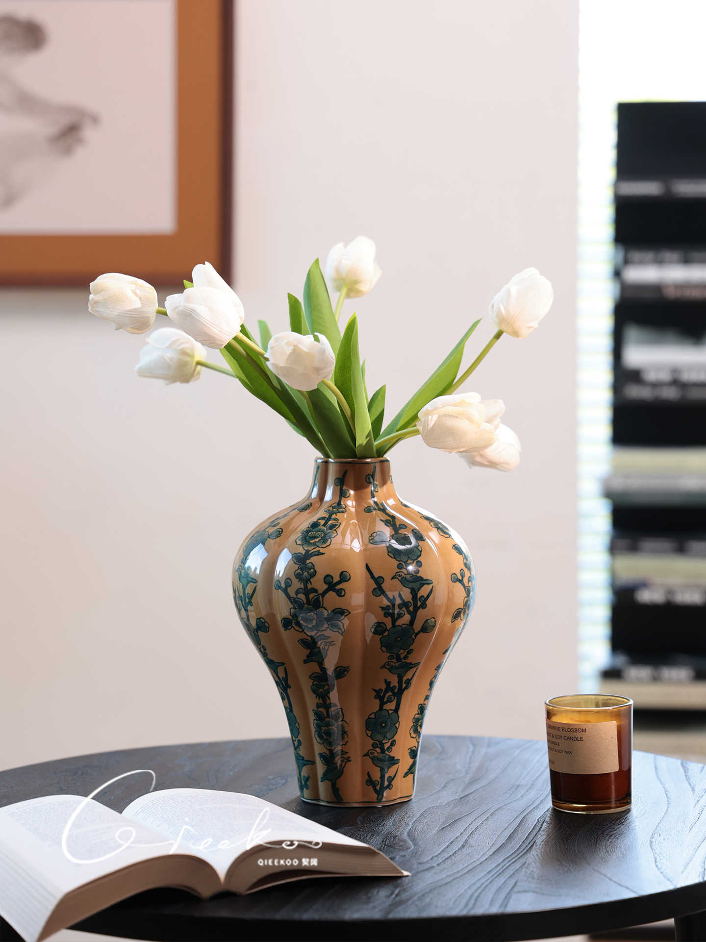 High-end Vintage-style Ceramic Flower Vase For Floral Arrangements