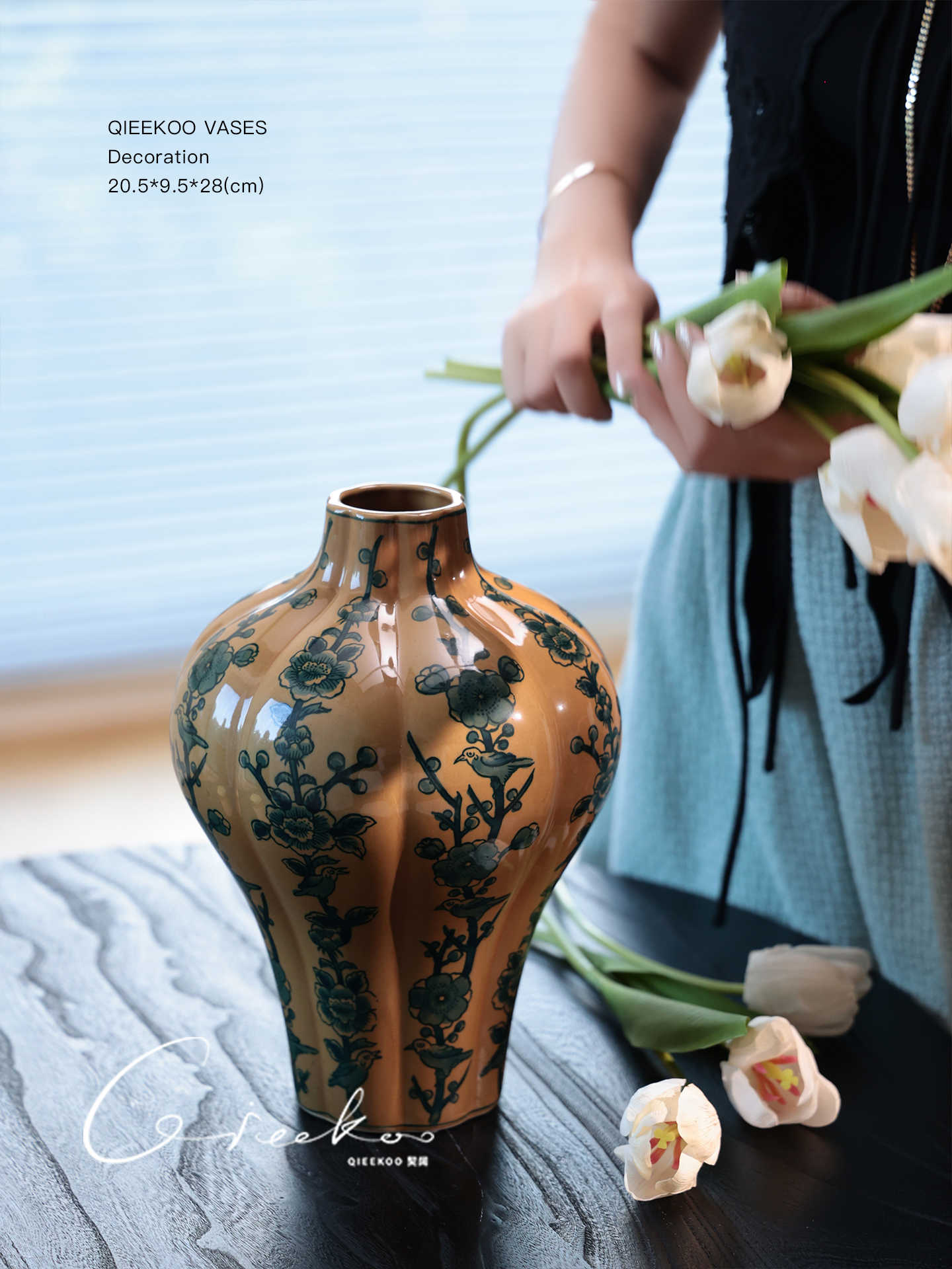 High-end Vintage-style Ceramic Flower Vase For Floral Arrangements
